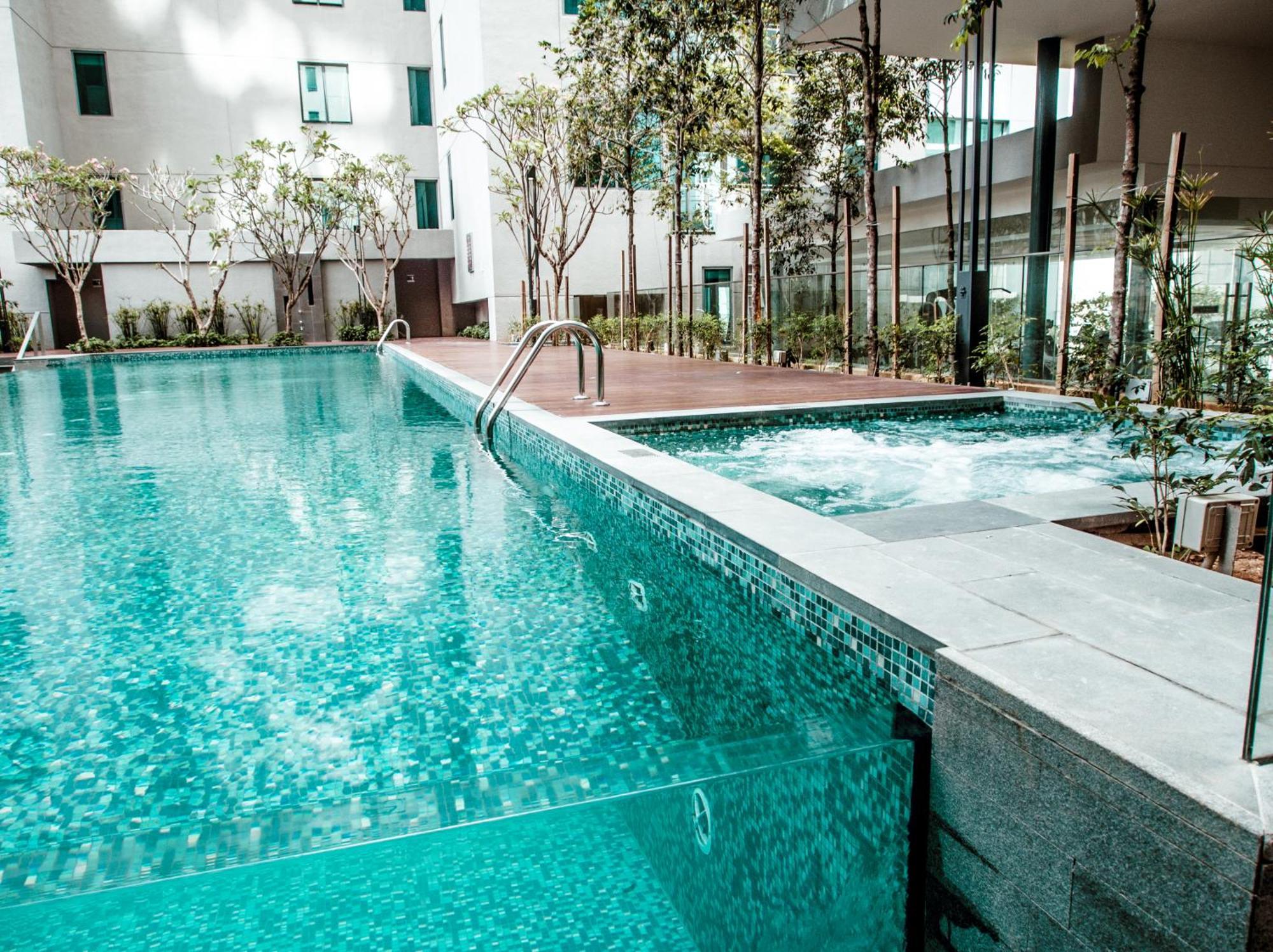 下家夏季套房快捷酒店 吉隆坡 外观 照片